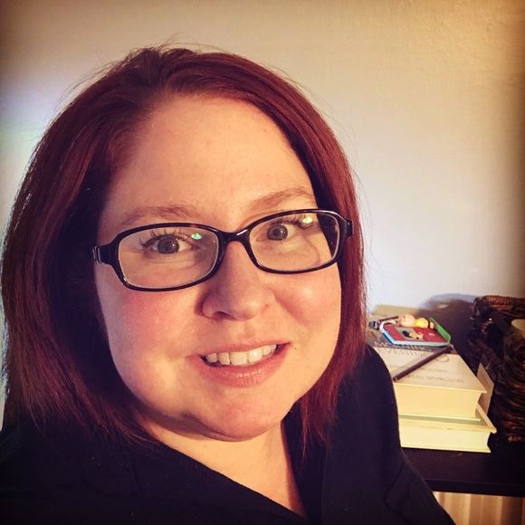 Meet your Posher, Sarah - Picture 3 of 3